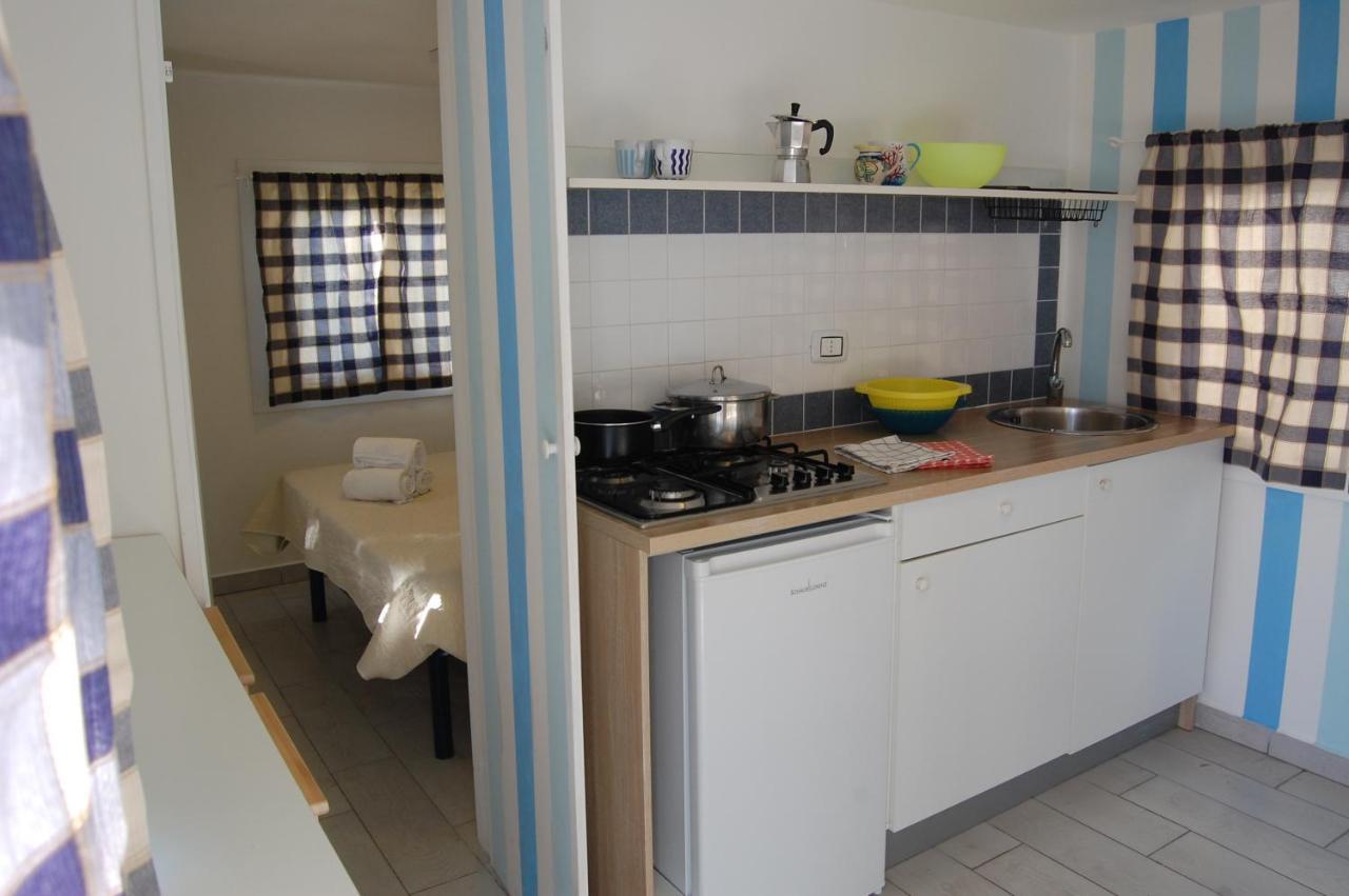 Villaggio Residence Nettuno มัสซาลูเบรนเซ ภายนอก รูปภาพ
